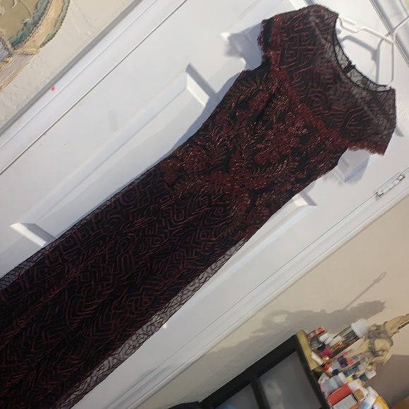 Tadashi Shoji Deep Burgandy  & Black Lace Magnificent Gown.  Sz 8 - Picture 11 of 13